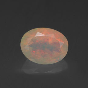 Opale multicolore naturelle transparent, 0,89 ct, transparent / translucide