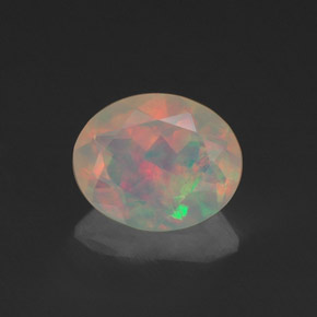 Opale multicolore naturelle transparent, 0,83 ct, transparent / translucide