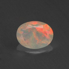Opale multicolore naturelle coupe ovale, 0,71 ct, transparent