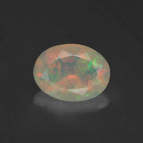 Opale multicolore naturelle coupe ovale, 0,74 ct, transparent