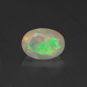 Opale multicolore naturelle transparent, 0,67 ct, transparent / translucide