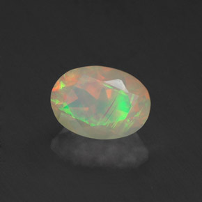 Opale multicolore naturelle transparent, 0,67 ct, transparent / translucide