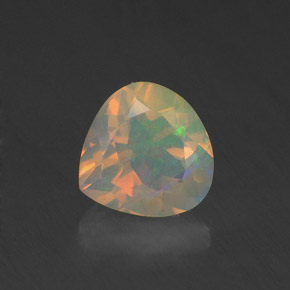 Opale multicolore naturelle en forme de poire, 0,84 ct, transparent
