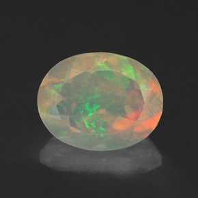 Opale multicolore naturelle coupe ovale, 1,34 ct, transparent