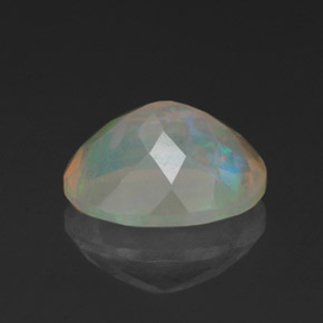 Opale multicolore naturelle coupe ovale, 1,34 ct, transparent