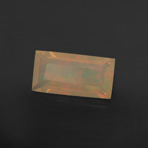 Opale multicolore naturelle transparent, 1,55 ct, transparent / translucide