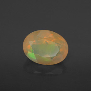 Opale multicolore naturelle coupe ovale, 1,28 ct, translucide