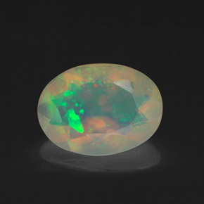 Opale multicolore naturelle coupe ovale, 1,25 ct, transparent