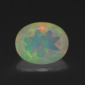 Opale multicolore naturelle coupe ovale, 1,58 ct, transparent
