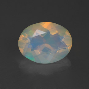 Opale multicolore naturelle coupe ovale, 1,07 ct, transparent
