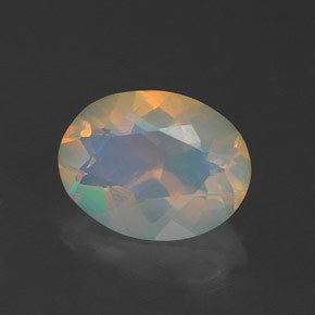 Opale multicolore naturelle coupe ovale, 1,07 ct, transparent