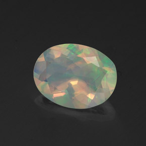 Opale multicolore naturelle coupe ovale, 1,14 ct, transparent