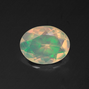 Opale multicolore naturelle coupe ovale, 1,10 ct, transparent