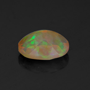 Opale multicolore naturelle coupe ovale, 1,00 ct, transparent