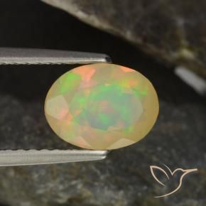 Opale multicolore naturelle coupe ovale, 0,94 ct, transparent