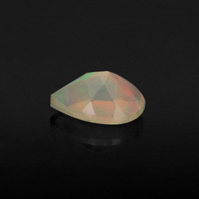 Opale multicolore naturelle en forme de poire, 0,51 ct, transparent
