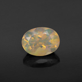 Opale multicolore naturelle coupe ovale, 0,92 ct, transparent