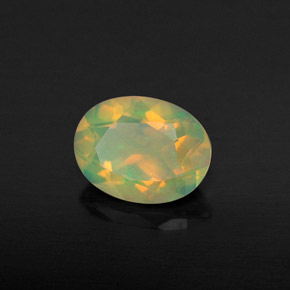 Opale multicolore naturelle coupe ovale, 0,94 ct, transparent