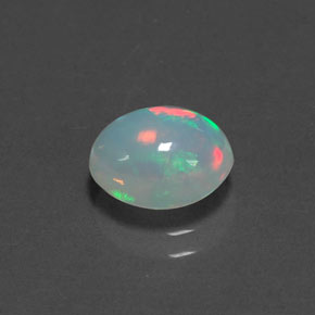 Opale multicolore naturelle coupe ovale, 1,29 ct, transparent