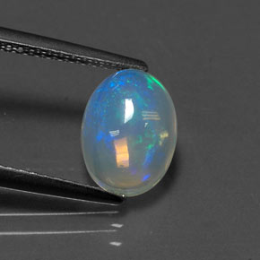 Opale multicolore naturelle coupe ovale, 1,44 ct, transparent