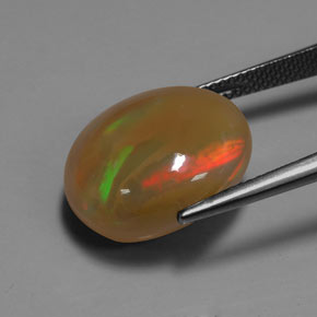 Opale multicolore naturelle coupe ovale, 9,93 ct, translucide