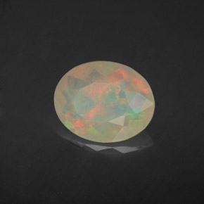 Opale multicolore naturelle coupe ovale, 1,46 ct, transparent
