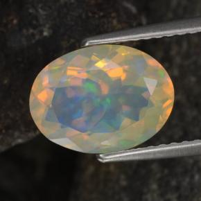 Opale jaune naturelle coupe ovale, 1,86 ct, transparent