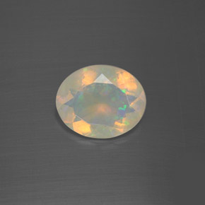 Opale multicolore naturelle coupe ovale, 1,60 ct, transparent