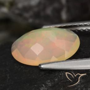 Opale Multicolore naturelle ovale, 1.46 ct, Translucide