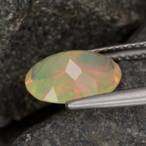 Opale multicolore naturelle coupe ovale, 1,24 ct, transparent