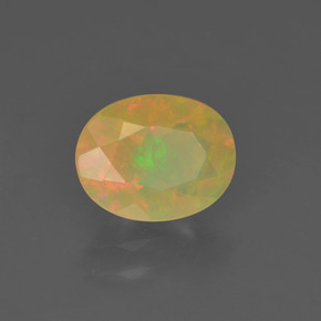 Opale multicolore naturelle coupe ovale, 0,85 ct, transparent