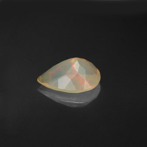 Opale multicolore naturelle en forme de poire, 0,92 ct, transparent