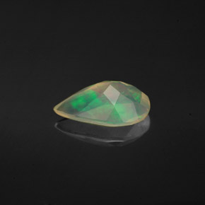 Opale multicolore naturelle en forme de poire, 0,87 ct, transparent