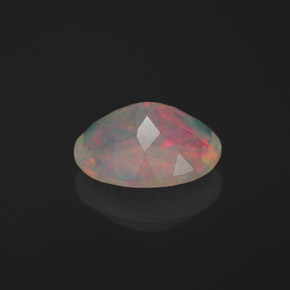 Opale multicolore naturelle coupe ovale, 1,16 ct, translucide