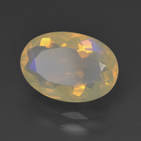 Opale multicolore naturelle coupe ovale, 1,83 ct, transparent