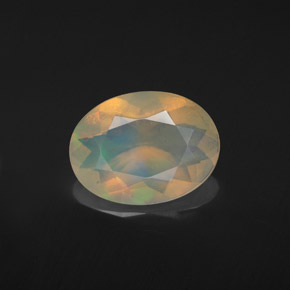 Opale multicolore naturelle coupe ovale, 1,53 ct, transparent