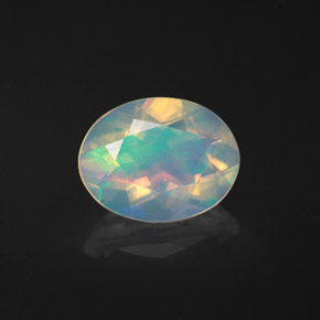 Opale multicolore naturelle coupe ovale, 1,10 ct, transparent