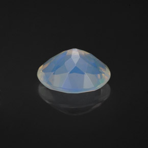Opale multicolore naturelle coupe ovale, 1,10 ct, transparent