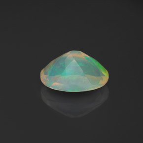 Opale multicolore naturelle transparent, 0,93 ct, transparent / translucide