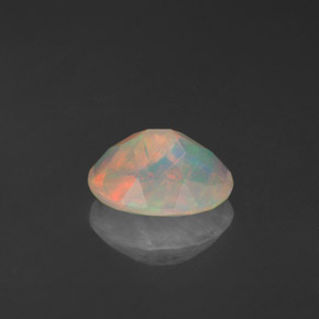 Opale multicolore naturelle transparent, 0,89 ct, transparent / translucide