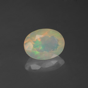 Opale multicolore naturelle transparent, 0,80 ct, transparent / translucide