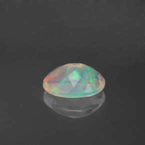 Opale multicolore naturelle transparent, 0,71 ct, transparent / translucide