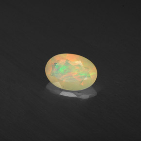 Opale multicolore naturelle transparent, 0,41 ct, transparent / translucide