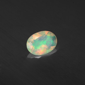 Opale multicolore naturelle transparent, 0,37 ct, transparent / translucide