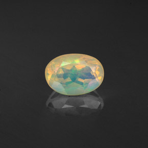 Opale multicolore naturelle transparent, 0,59 ct, transparent / translucide