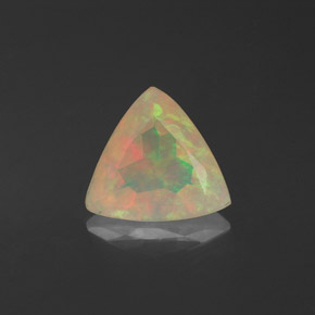 Opale multicolore naturelle transparent, 0,82 ct, transparent / translucide