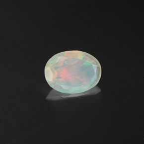 Opale multicolore naturelle transparent, 0,58 ct, transparent / translucide