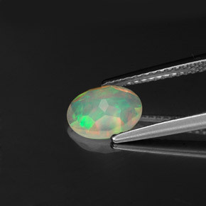 Opale multicolore naturelle transparent, 0,73 ct, transparent / translucide