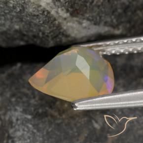 Opale Multicolore naturelle En forme de poire, 0.85 ct, Transparent