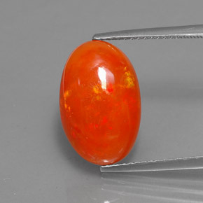 Opale orange naturelle coupe ovale, 5,33 ct, translucide